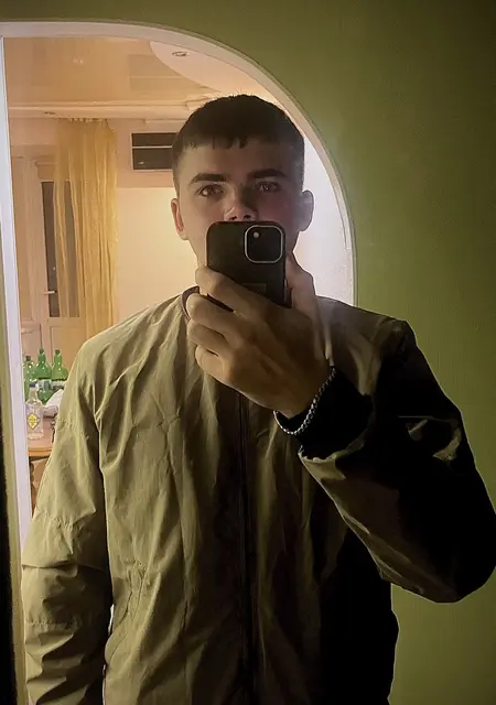 Максим з Житомира, шукаю на сайті знайомства без зобов'язань