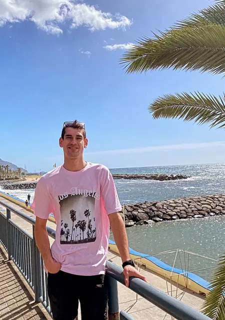 Я Ivan, 29, из Бирмингема, ищу знакомства на одну ночь