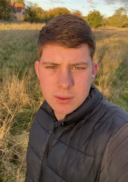 I'm Morgan, 24, looking to meet for no strings attached in Sheffield