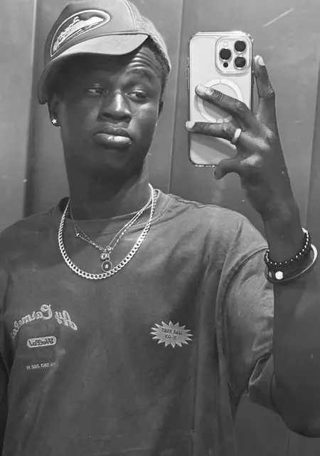 Я Mané, 19, знакомлюсь на одну ночь в Лас-пальмас-де-гран-канарии