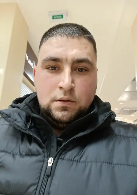 Я Артем, 29, из Новопскова, ищу знакомства на одну ночь