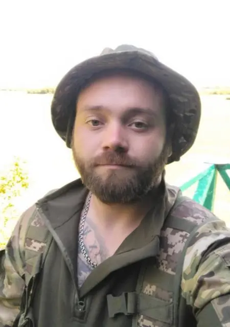 Костянтин из Черкасс, мне 29, познакомлюсь для приятного времяпровождения