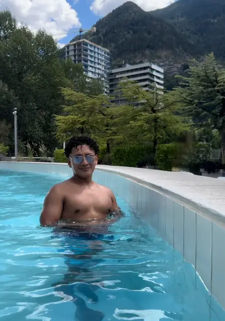 Я Santiago, 32, из Барселоны, ищу знакомство для постоянных отношений