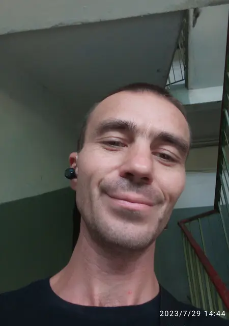 Миша з Запоріжжя, шукаю на сайті дружбу