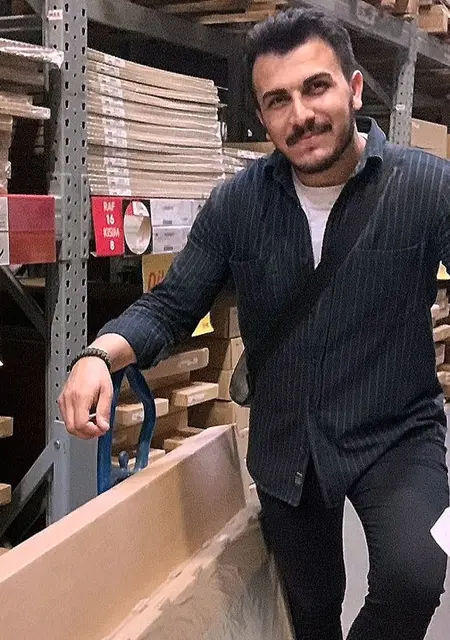 Я Kürsad, 26, знакомлюсь на одну ночь в Измире