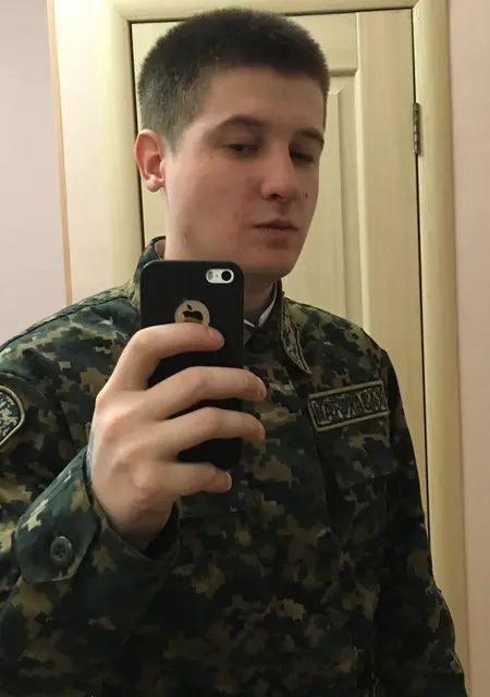 Я Сергей, 29, знакомлюсь без обязательств в Караганде