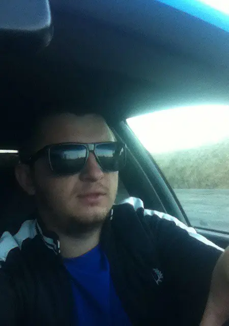 Я Саша, 35, знакомлюсь для дружбы в Пинске