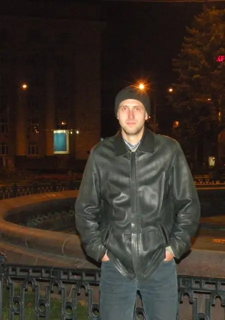 Я Денис, 45 років, знайомлюсь для спілкування у Горлівці