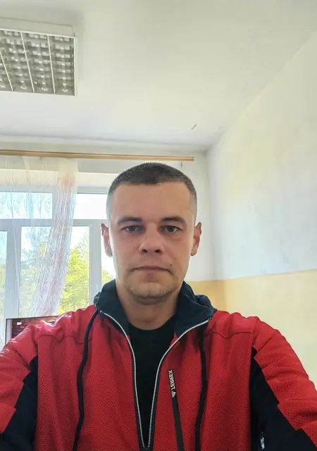 Денис з Горлівки, мені 36 років, познайомлюсь для спільних подорожей