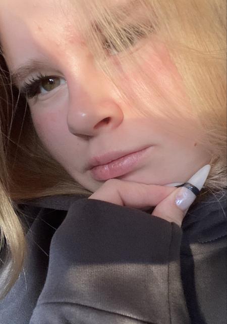 Я Лера, 18, знакомлюсь для общения в Стамбуле