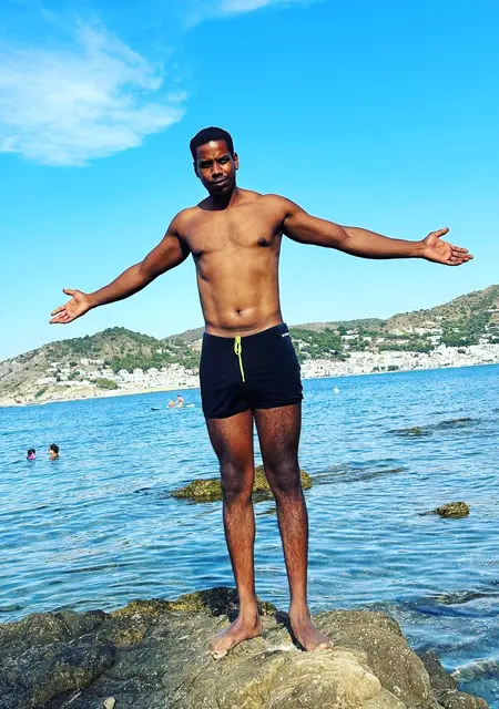 Francis из Фигерас, мне 35, познакомлюсь для открытые отношения