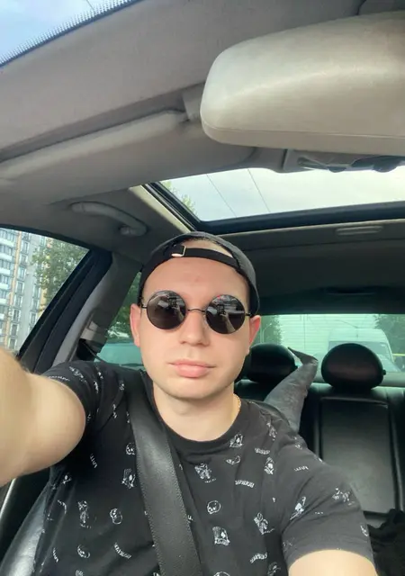 Я Дмитро, 28 років з Львова, шукаю знайомство для спільних подорожей