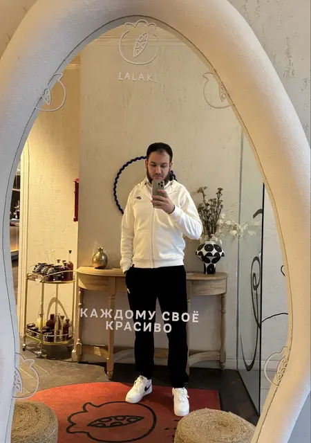 Шоха из Амстердама, мне 29, познакомлюсь на одну ночь