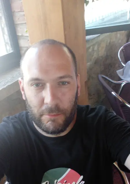 Я Rik, 40, из Авилес, ищу знакомство для общения