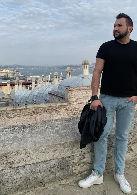 Владимир из Черкасс, ищу на сайте знакомства на одну ночь