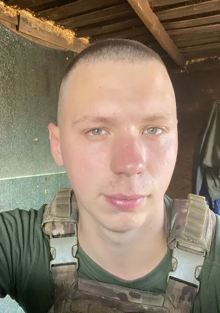 Я Vadim, 21 років з Харкова, шукаю знайомство для дружби