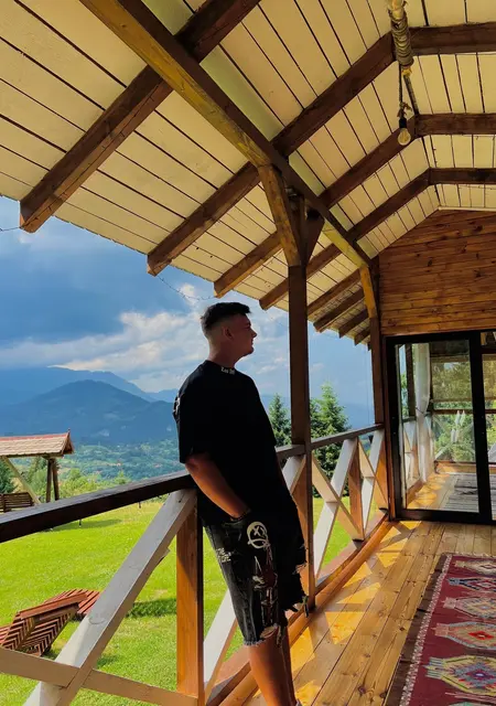 Ionut из Бухареста, ищу на сайте знакомства на одну ночь