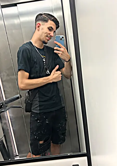 Я Jose, 21, знакомлюсь на одну ночь в Бадалоне