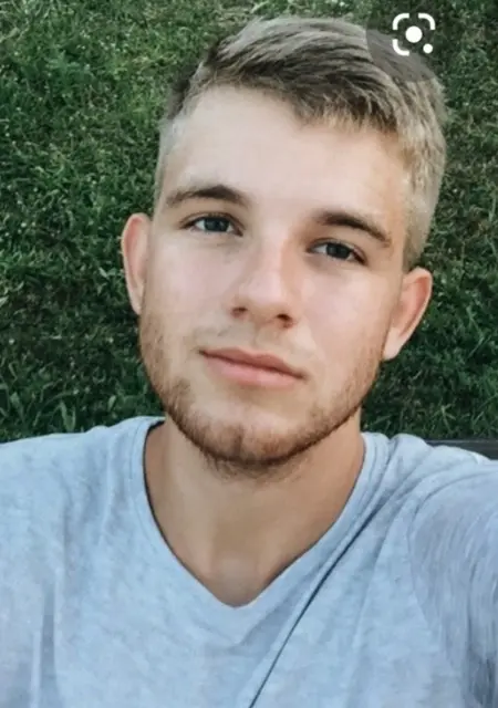 Дмитро из Виноградова, мне 25, познакомлюсь для общения