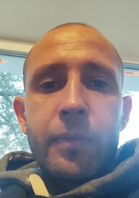 Серый з Чернігова, мені 37 років, познайомлюсь без зобов'язань