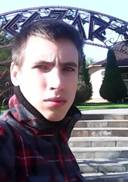 Я Женя, 29, знакомлюсь для общения в Рубежном