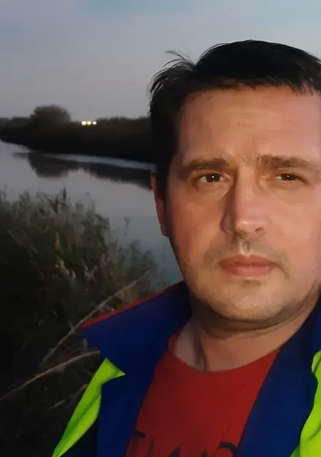 Серг из Донецка, ищу на сайте знакомства на одну ночь