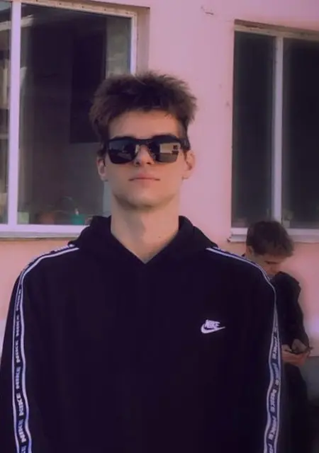 Даник з Одеси, мені 20 років, познайомлюсь для приємного проведення часу