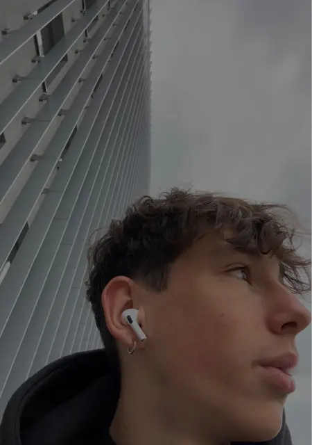 Pepe из Кракова, мне 19, познакомлюсь для вирта