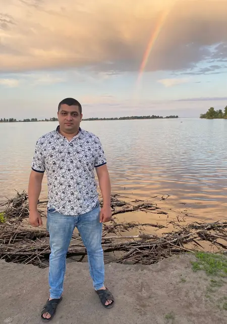 Я Артем, 29, знакомлюсь без обязательств в Черкассах