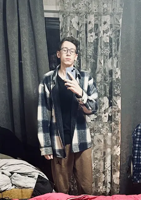 Илья из Дронтена, ищу на сайте знакомства без обязательств