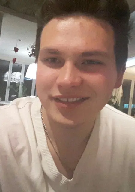 Я Артем, 28, знакомлюсь без обязательств в Харькове