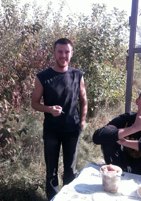 Pavel из Кривого Рога, мне 43, познакомлюсь для общения