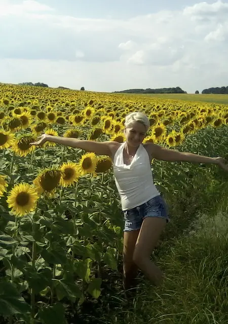 Лиля из Киева, мне 48, познакомлюсь для постоянных отношений