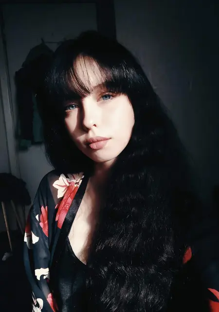 Лана з Донецька, шукаю на сайті приємне проведення часу