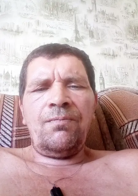 Игорь Добрый из Мариуполя, мне 59, познакомлюсь для постоянных отношений