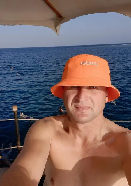 Я Олег, 40, из Димера, ищу знакомства без обязательств