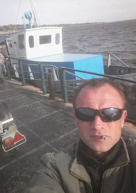 Дмитрий из Барановичей, ищу на сайте знакомства без обязательств