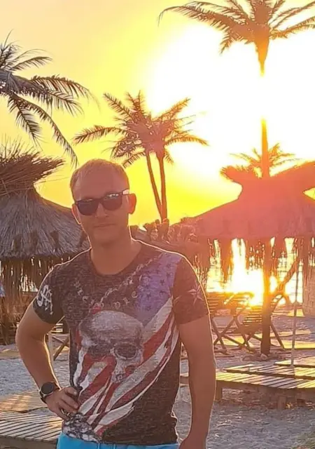 Nazar з Миколаєва, шукаю на сайті знайомства на одну ніч