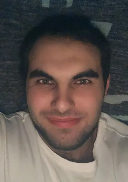 Я Алексей, 31 років, знайомлюсь без зобов'язань у Макіївці