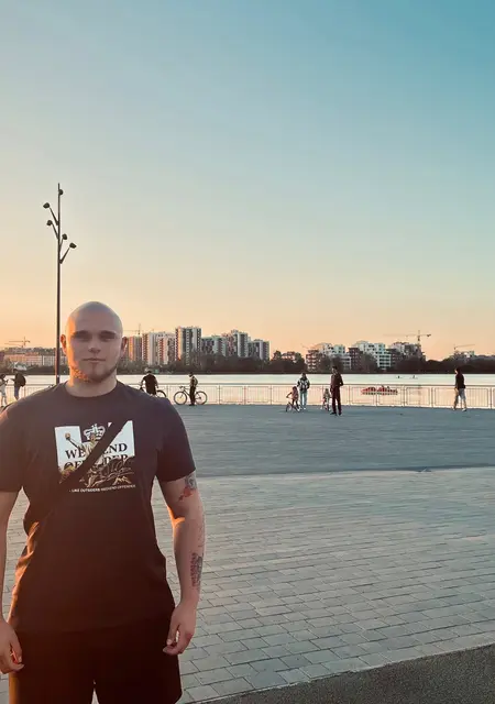 Віталій из Ивано-Франковска, ищу на сайте знакомства на одну ночь