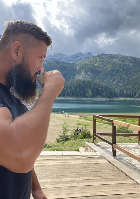 Артур из Кривого Рога, мне 39, познакомлюсь для приятного времяпровождения