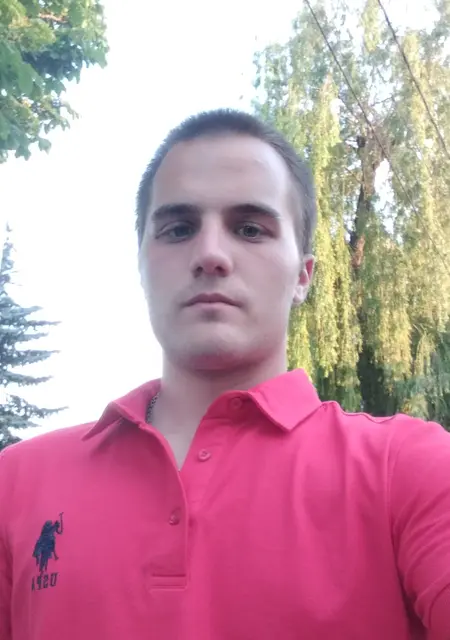 Я Павел, 27 років, знайомлюсь для постійних стосунків у Павлограде