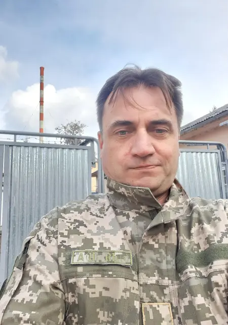 Борис из Бахмута, ищу на сайте знакомства на одну ночь