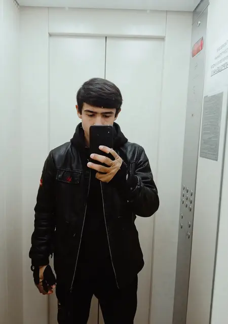 Али з Маріуполя, мені 21 років, познайомлюсь на одну ніч