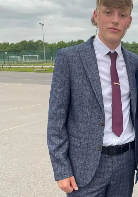 I'm Toby, 23 from Wigan, seeking connections for virtual conversation