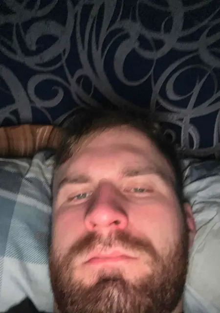 Влад из Вараша, ищу на сайте общение