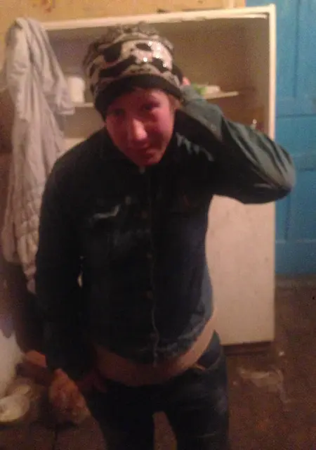 Я Вероника, 27, из Гомеля, ищу знакомство для постоянных отношений