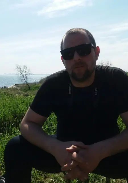 Александр из Одессы, ищу на сайте знакомства на одну ночь