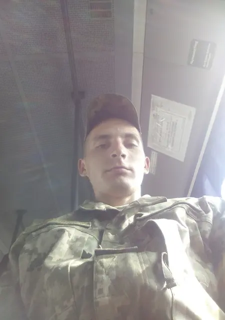 Я Дмитрий, 31, из Житомира, ищу знакомство для постоянных отношений