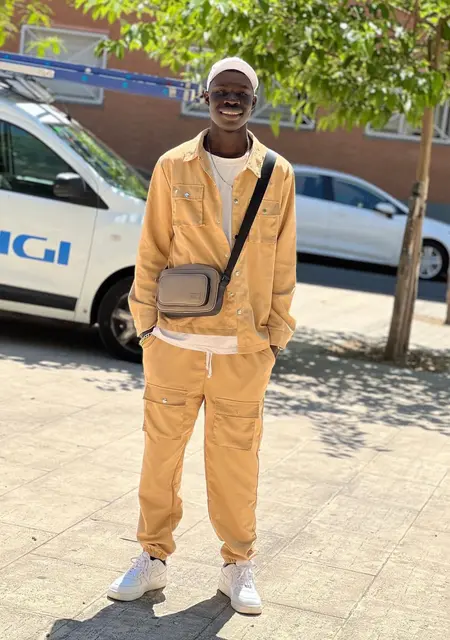 Я Papa Daouda, 25, знакомлюсь без обязательств в Сантьяго-де-компостевшей